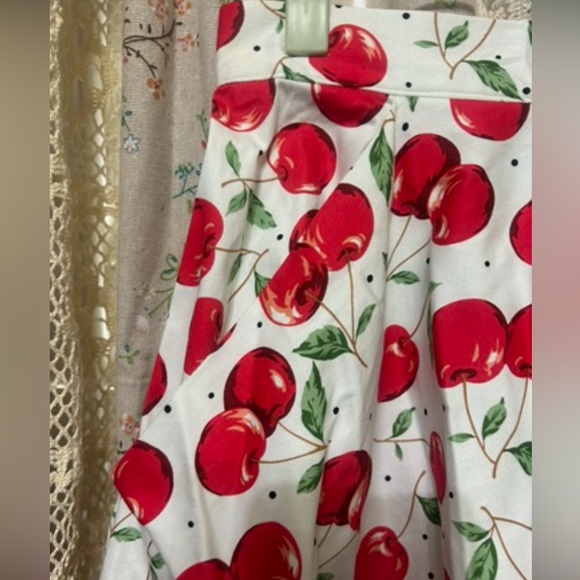 Stella Mae’s Cherry Print Retro A-Line Skirt NWT Size Small - Picture 4 of 5